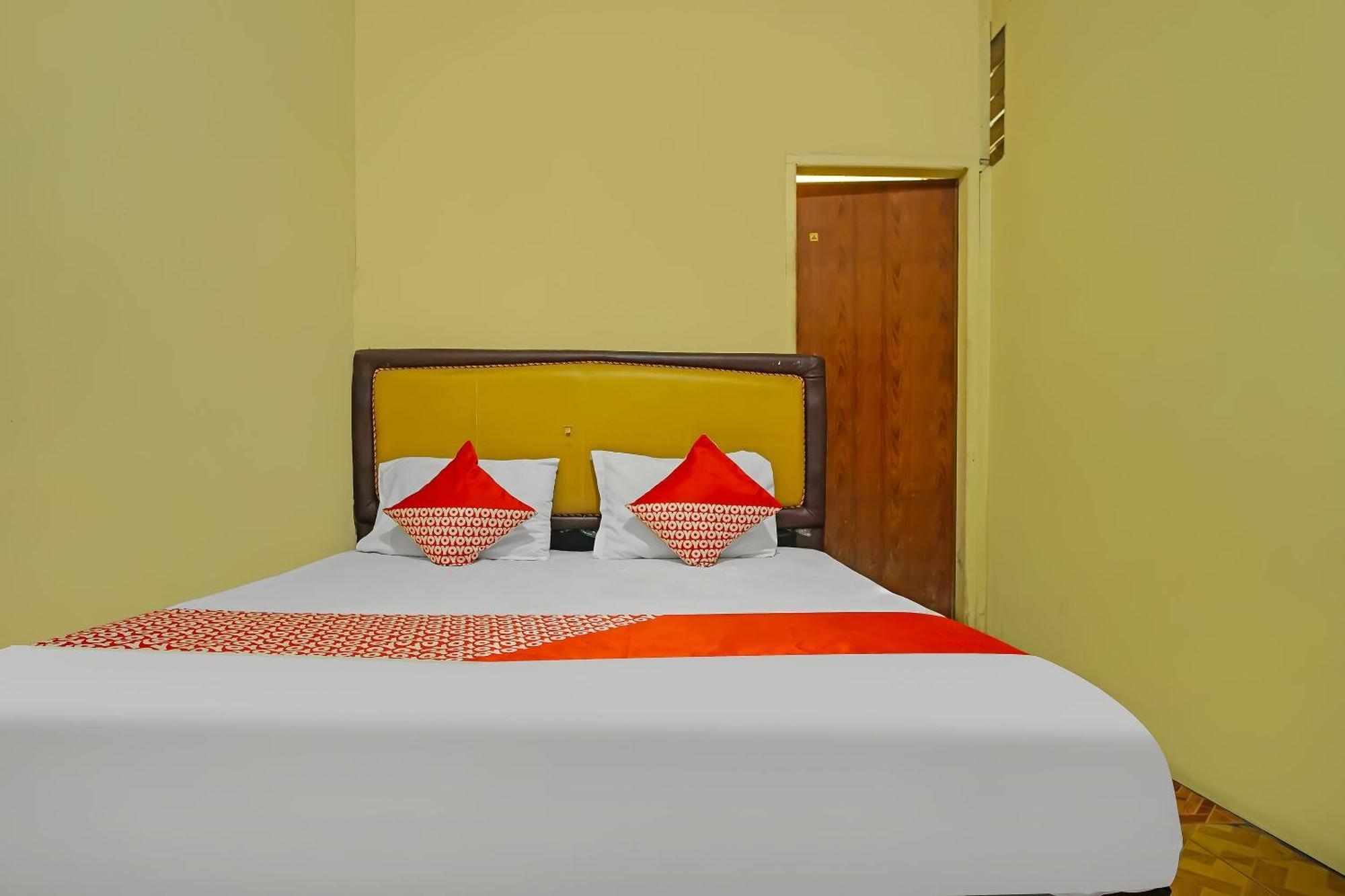 Oyo 92577 Hotel Sidikalang Near Kejaksaan Negeri Dairi Kültér fotó