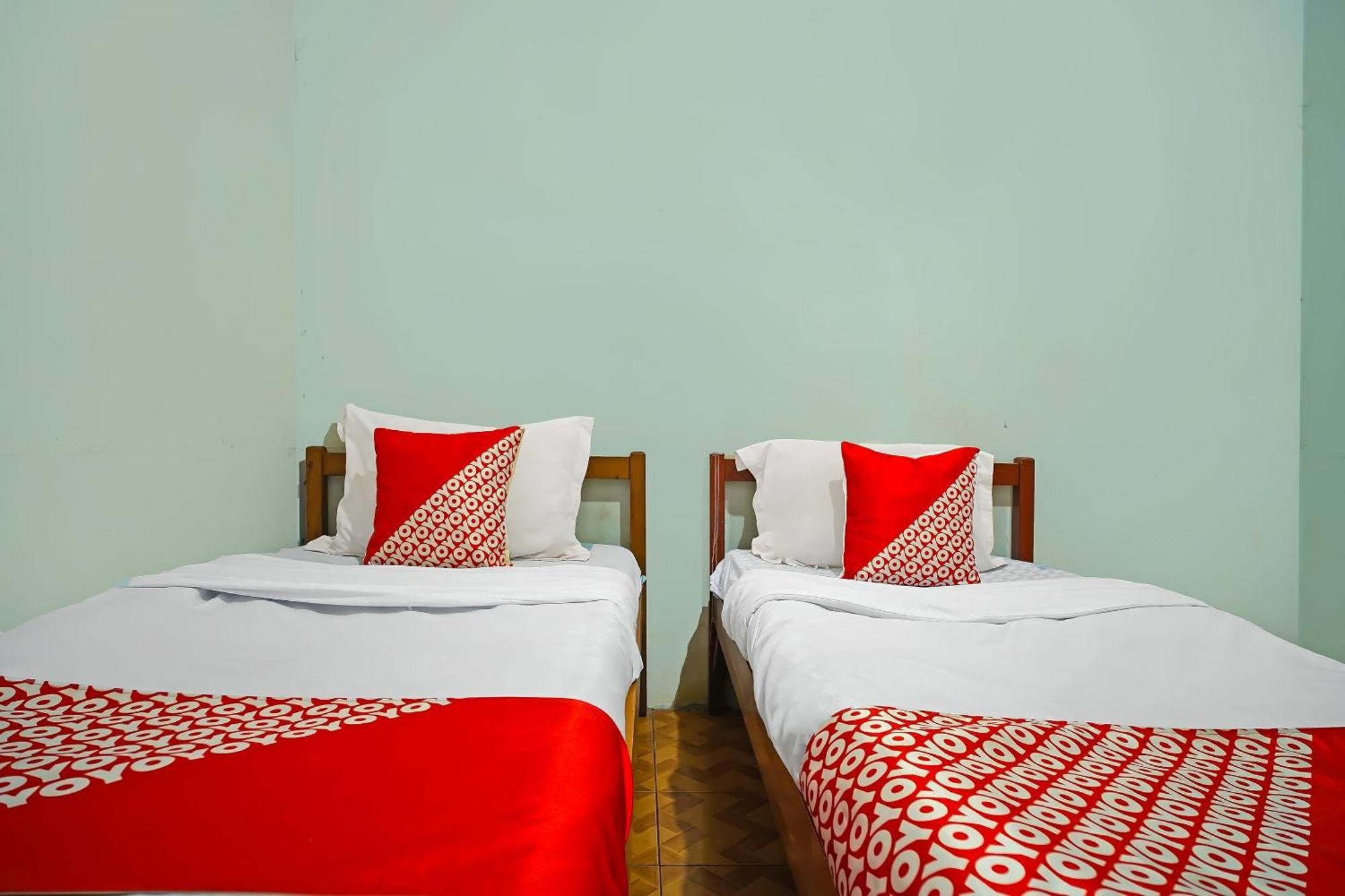 Oyo 92577 Hotel Sidikalang Near Kejaksaan Negeri Dairi Kültér fotó