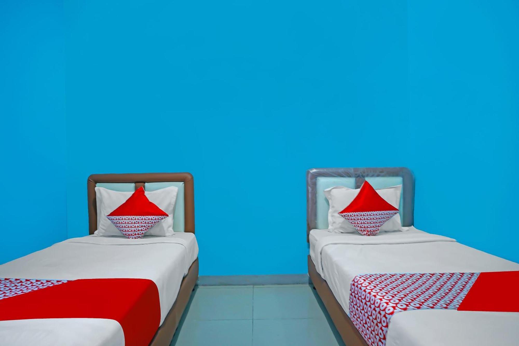 Oyo 92577 Hotel Sidikalang Near Kejaksaan Negeri Dairi Kültér fotó