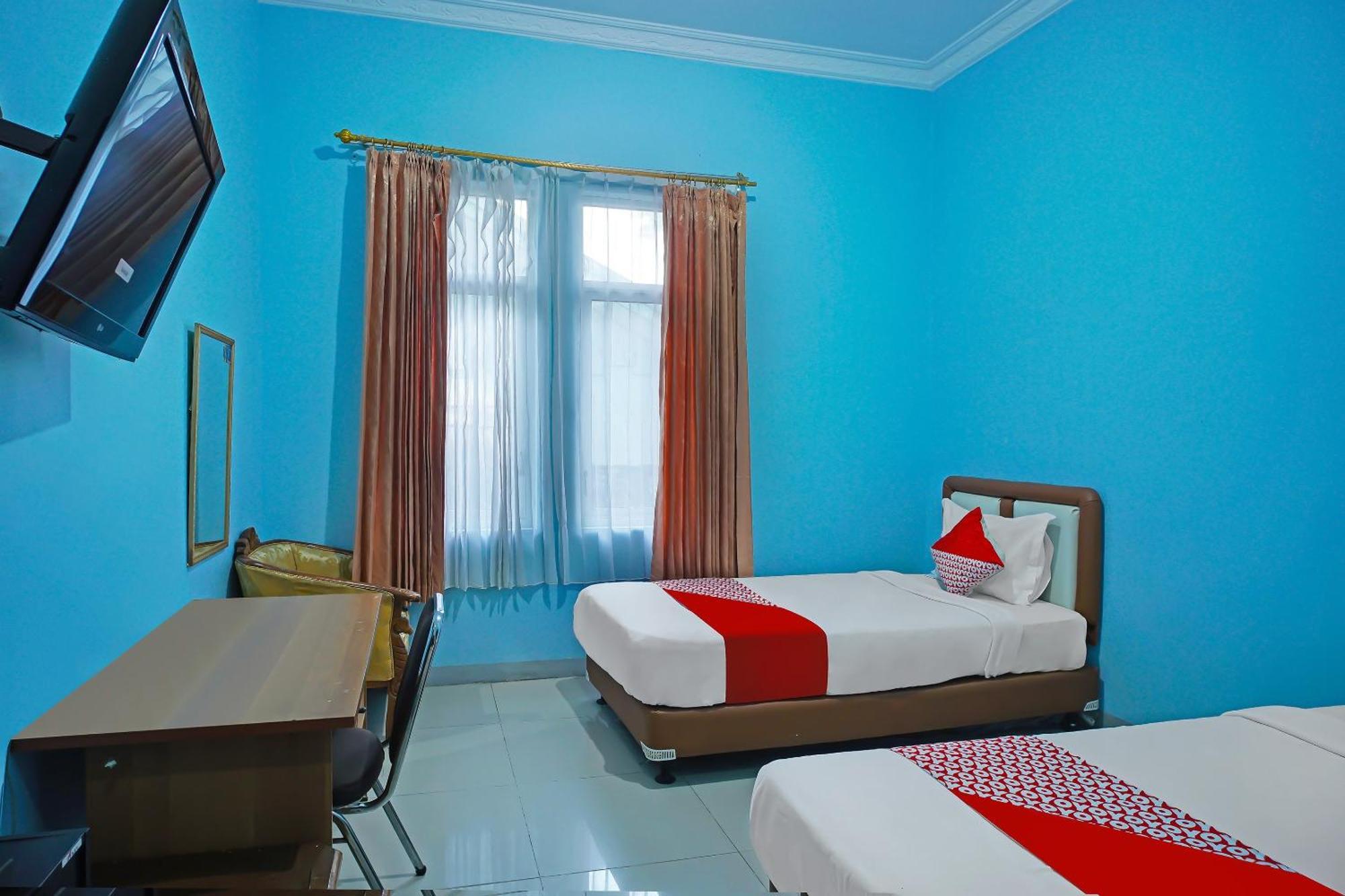 Oyo 92577 Hotel Sidikalang Near Kejaksaan Negeri Dairi Kültér fotó