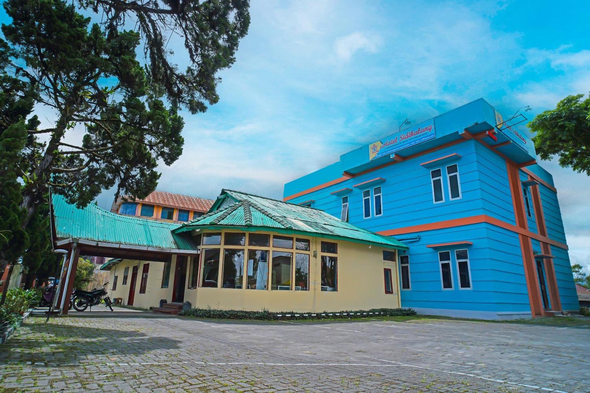 Oyo 92577 Hotel Sidikalang Near Kejaksaan Negeri Dairi Kültér fotó